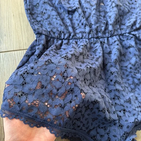 Victoria’s Secret Lace Romper in Deep Navy (Size M) 💙 - Picture 5 of 5